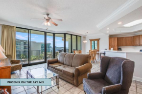 Phoenix on the Bay 1412 by Liquid Life